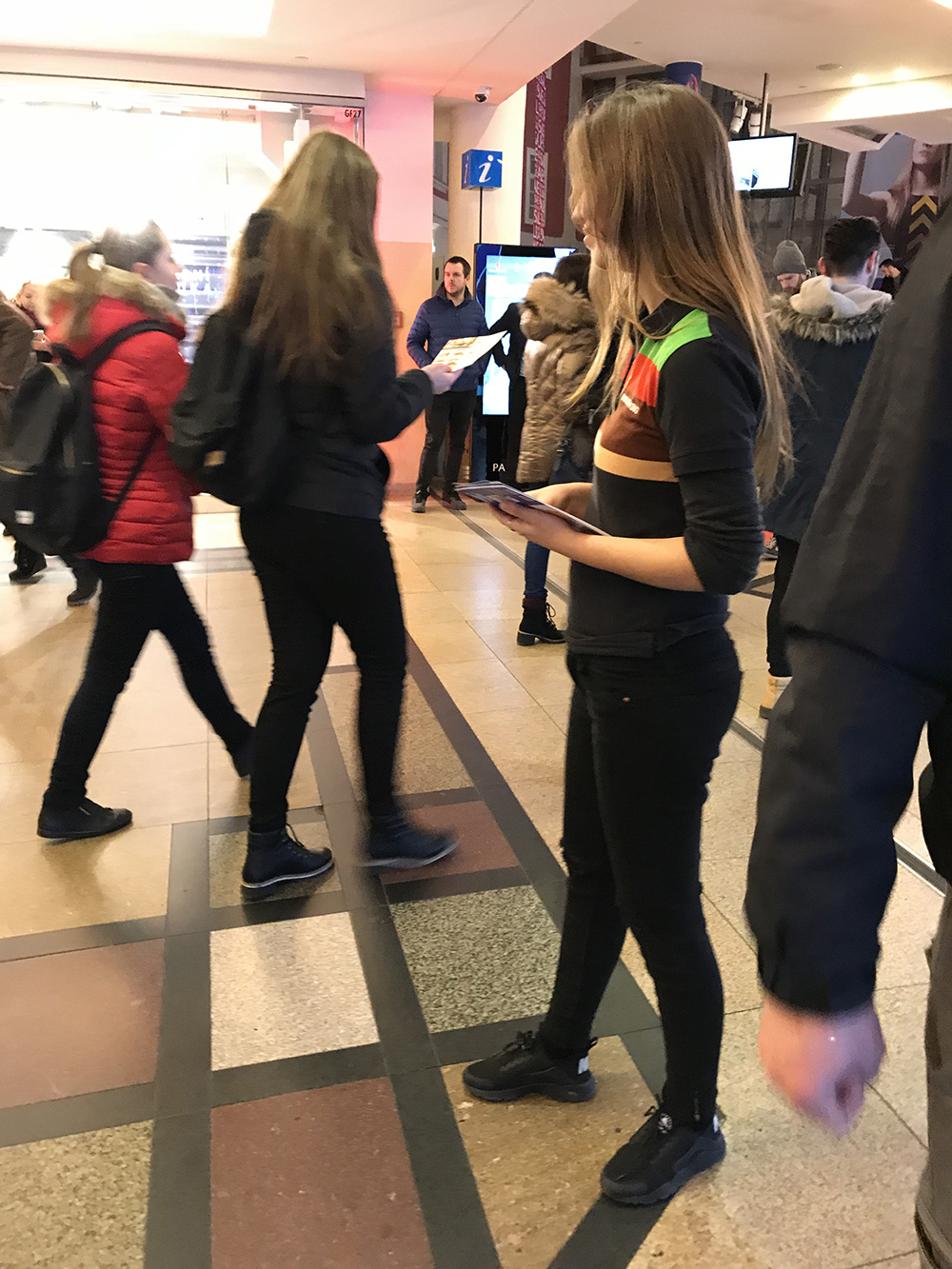 Hostess Burger King OC Palladium Praga